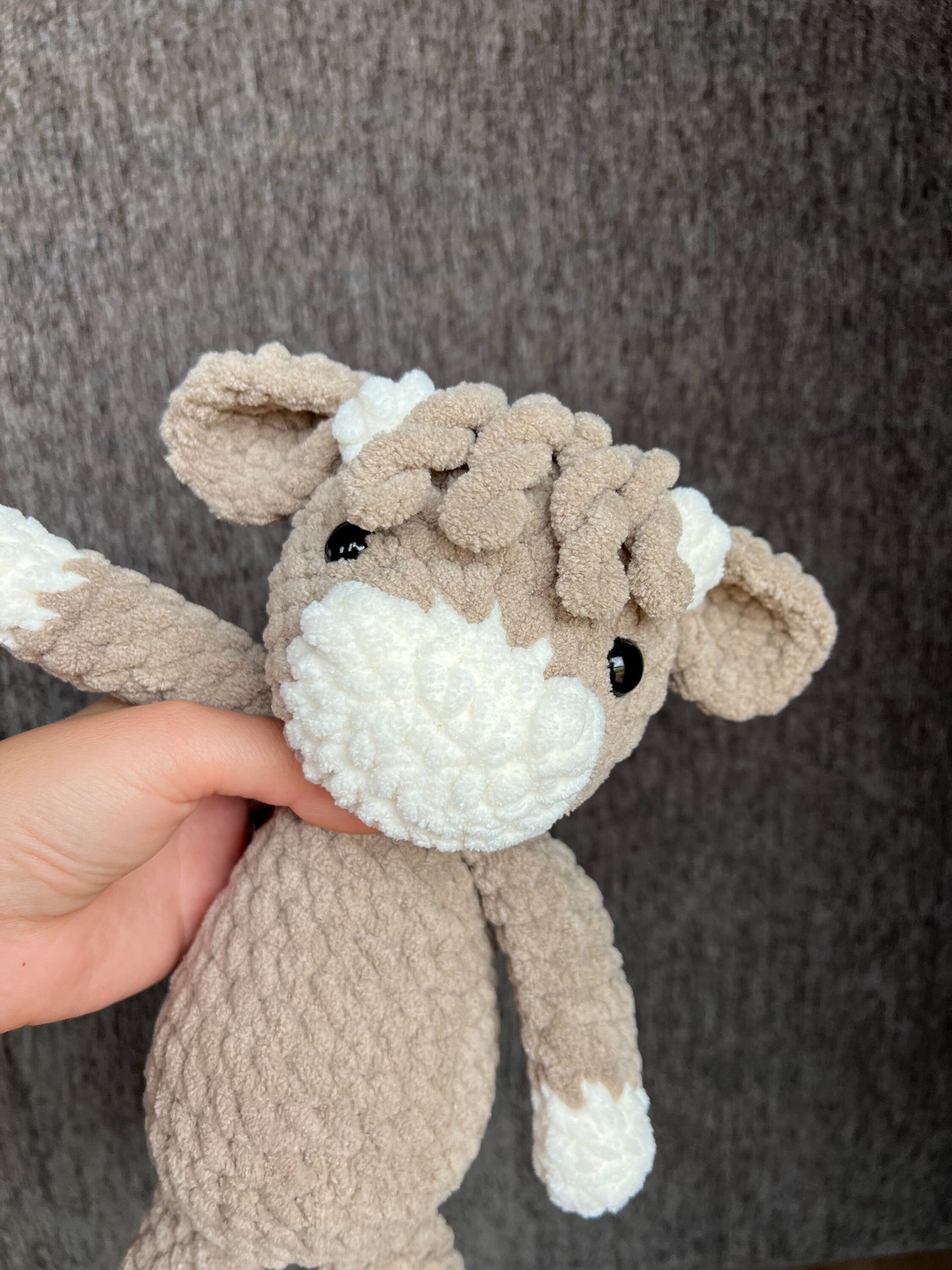 Highland Cow Plush – Handmade Crochet Stuffed Animal – Soft Farm Toy