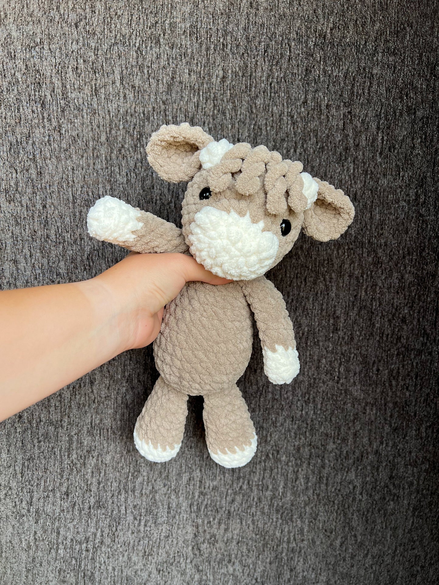 Highland Cow Plush – Handmade Crochet Stuffed Animal – Soft Farm Toy