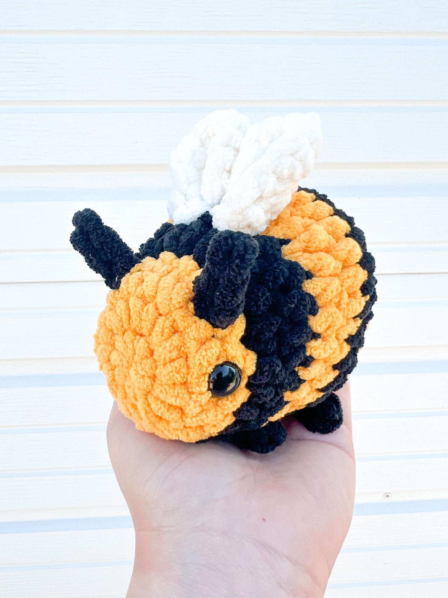 Bee Plushie – Handmade Crochet Bumblebee Toy – Soft Stuffed Animal – Cute Baby Shower Gift or Farmhouse Decor