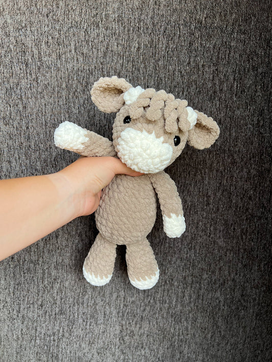 Highland Cow Plush – Handmade Crochet Stuffed Animal – Soft Farm Toy